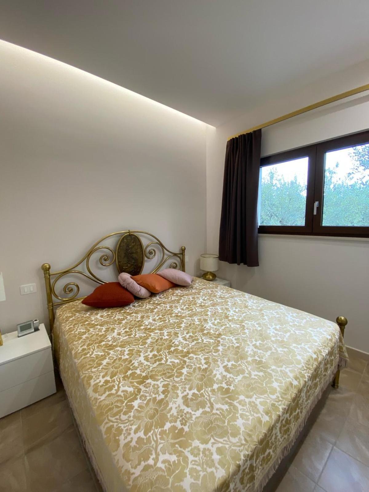 Villa Trellame - Casa Vacanze Tra Gli Ulivi อัคควาวิวา เดลเล ฟอนติ ภายนอก รูปภาพ