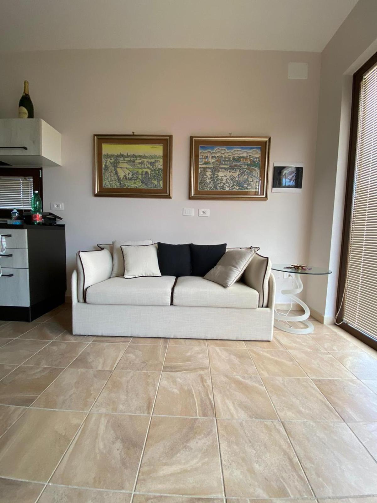 Villa Trellame - Casa Vacanze Tra Gli Ulivi อัคควาวิวา เดลเล ฟอนติ ภายนอก รูปภาพ
